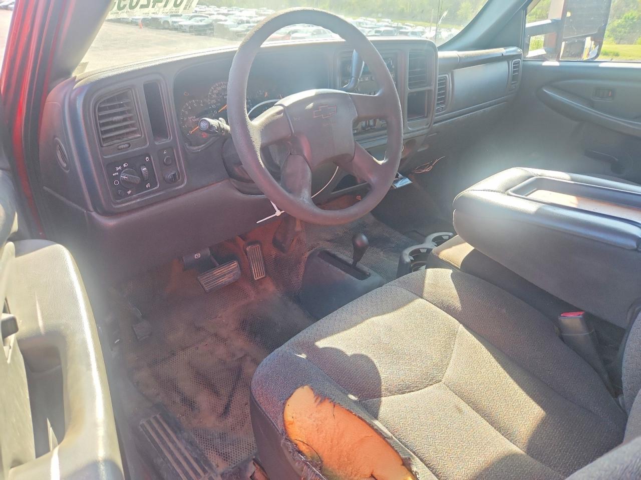 2005 CHEVROLET Silverado VIN 2GCEK19B151322880 photo 8
