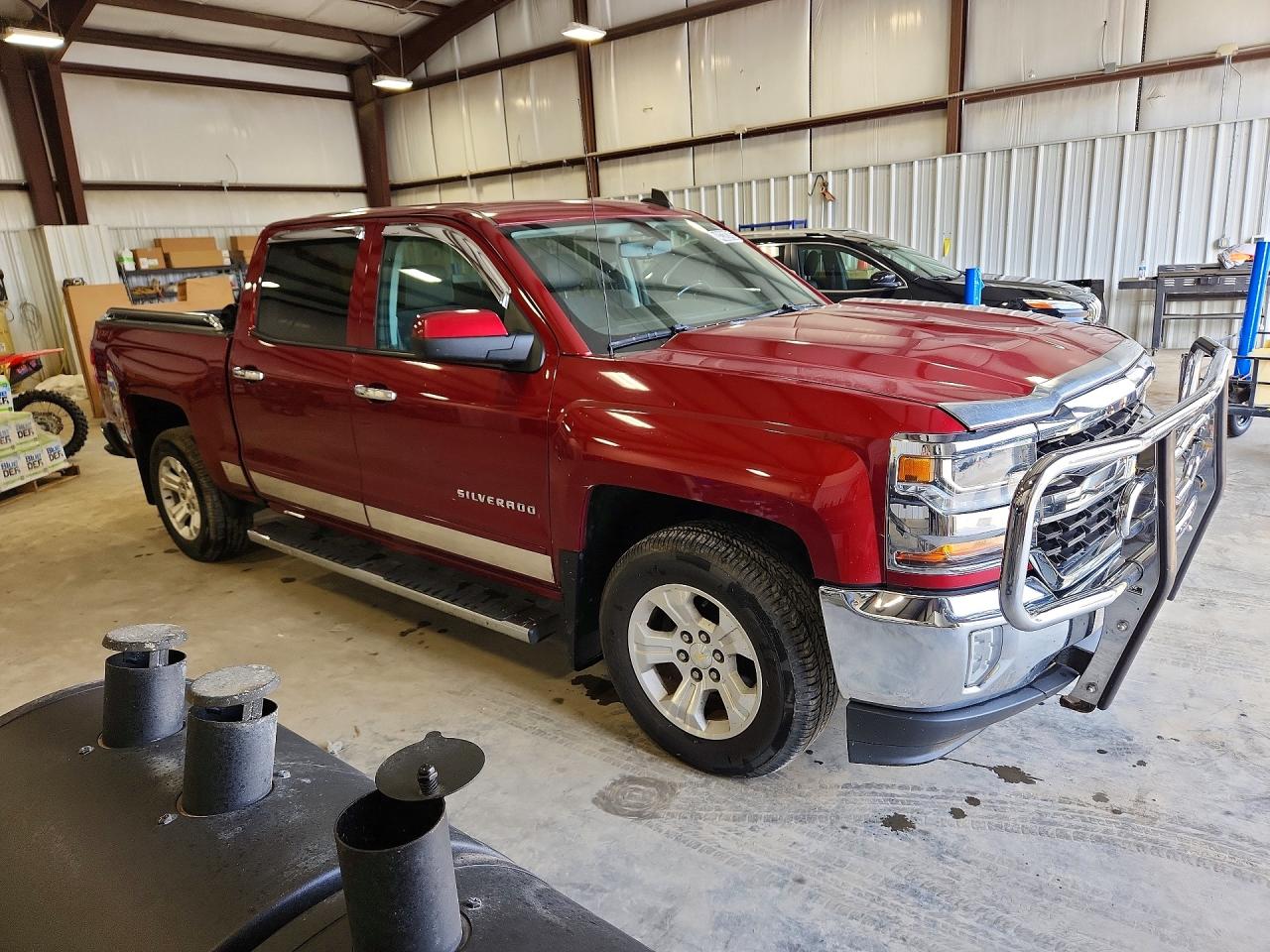 2018 CHEV Silverado VIN 3GCUKREC8JG359872 photo 4