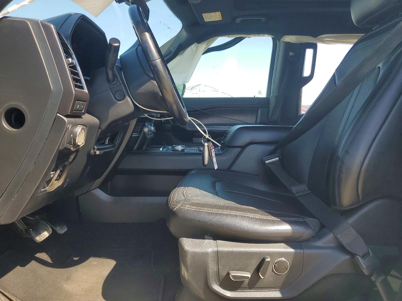 2020 Ford Expedition VIN 1FMJK2AT0LEA03552 photo 7