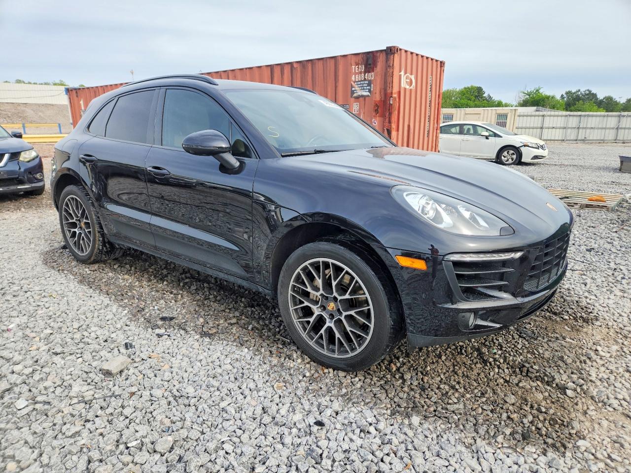 2017 Porsche Macan VIN WP1AB2A5XHLB17792 photo 4