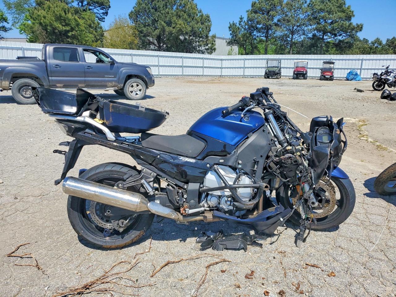 2018 Yamaha Fjr1300 VIN JYARP29E2JA000537 photo 1