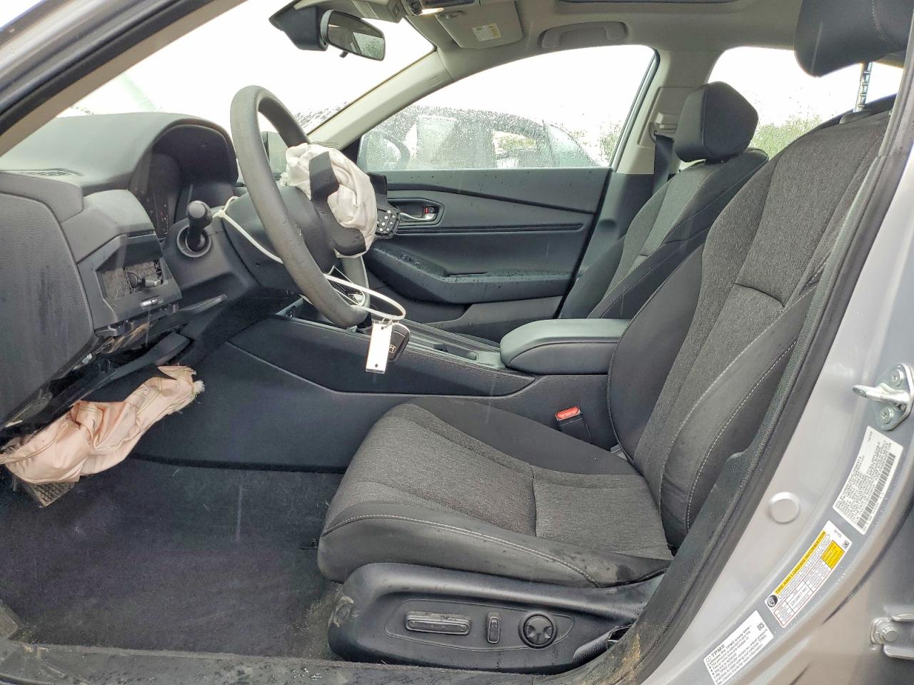 2024 Honda Accord VIN 1HGCY1F39RA028109 photo 7