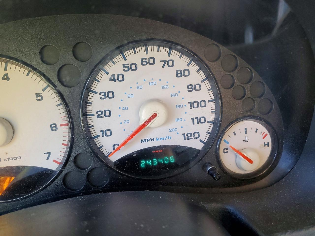 2002 JEEP Liberty VIN 1J4GL48K22W274183 photo 9