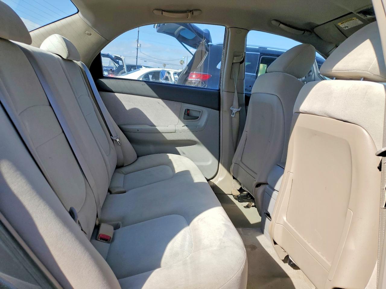 2005 Kia Spectra VIN KNAFE122355204590 photo 10