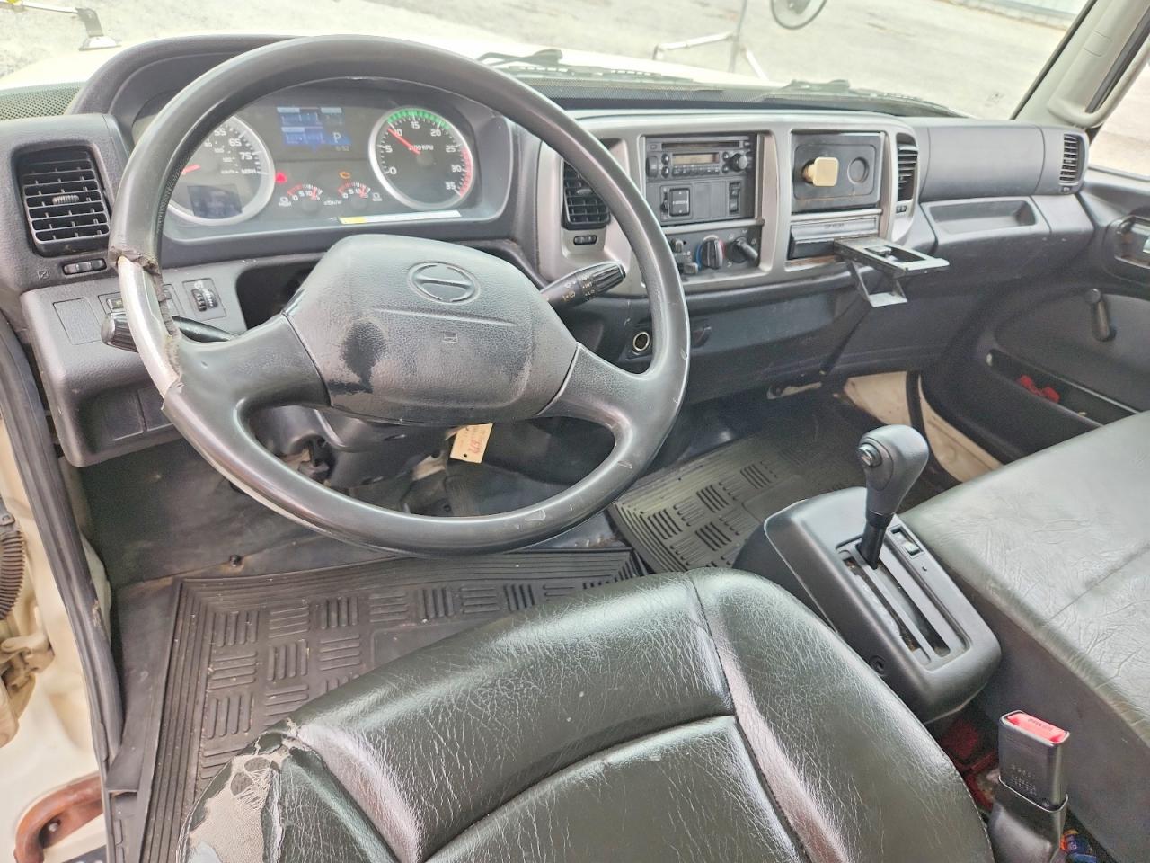 2013 HINO All other VIN 5PVNJ8JVXD4S55085 photo 8