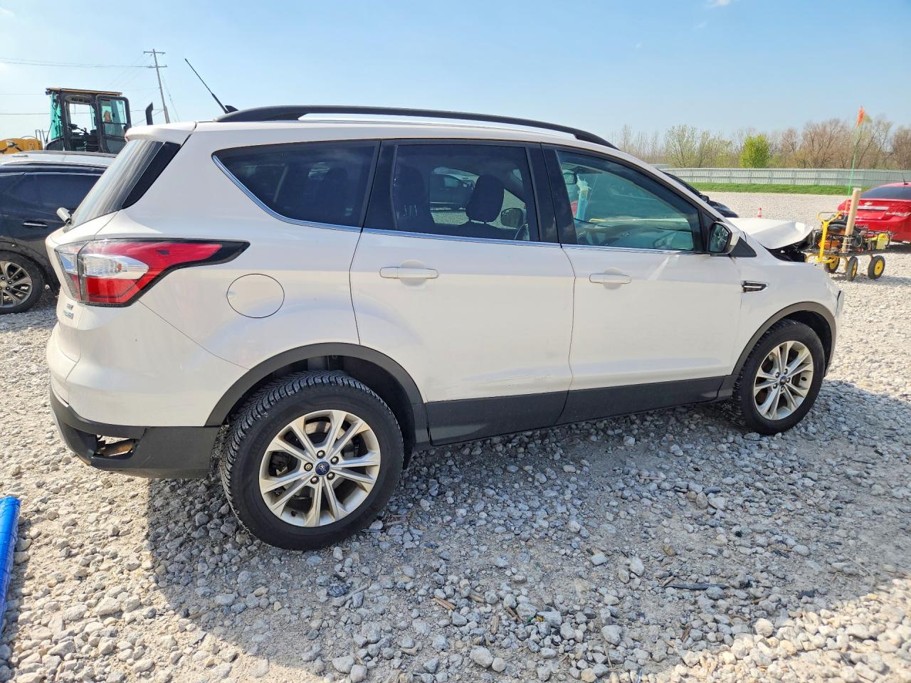 2018 Ford Escape VIN 1FMCU9GD0JUC04673 photo 3