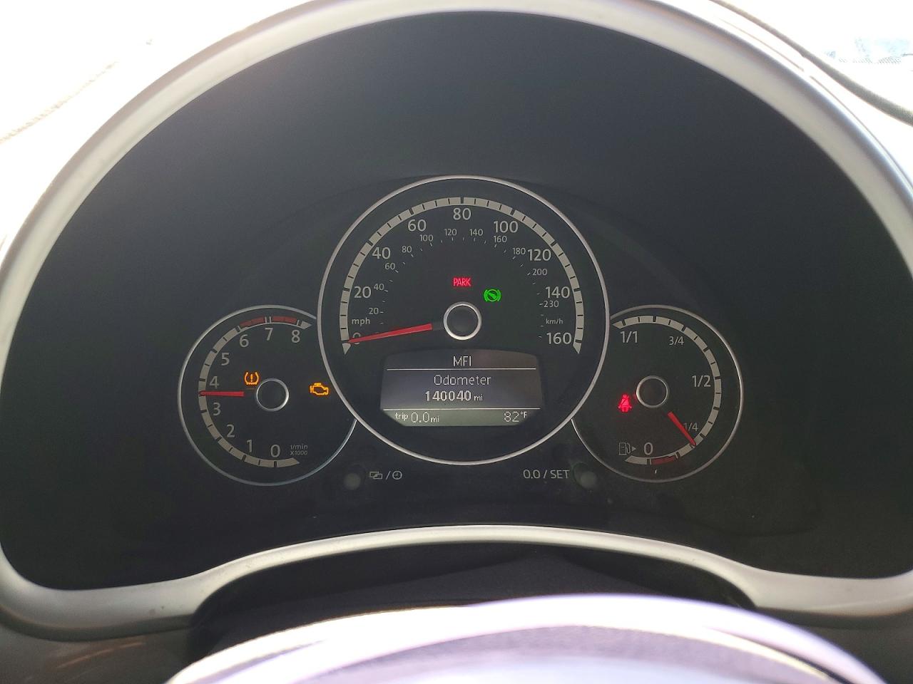 2013 Volkswagen Beetle VIN 3VWJP7AT0DM604486 photo 9