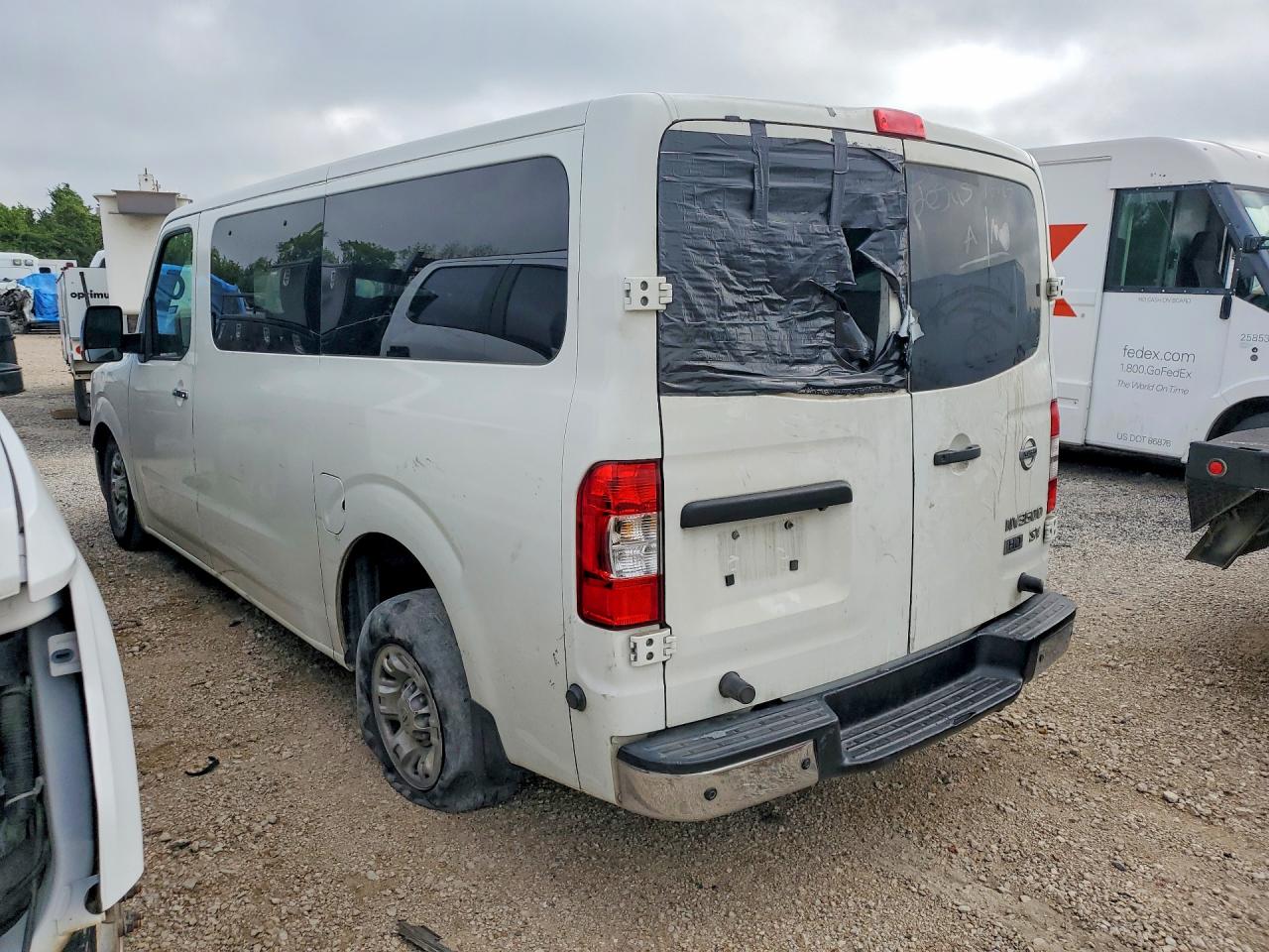 2016 Nissan Nv 3500 hd VIN 5BZBF0AA1GN850912 photo 2