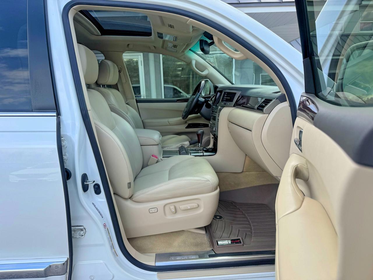 2014 LEXUS Lx570 VIN JTJHY7AX6E4141796 photo 5