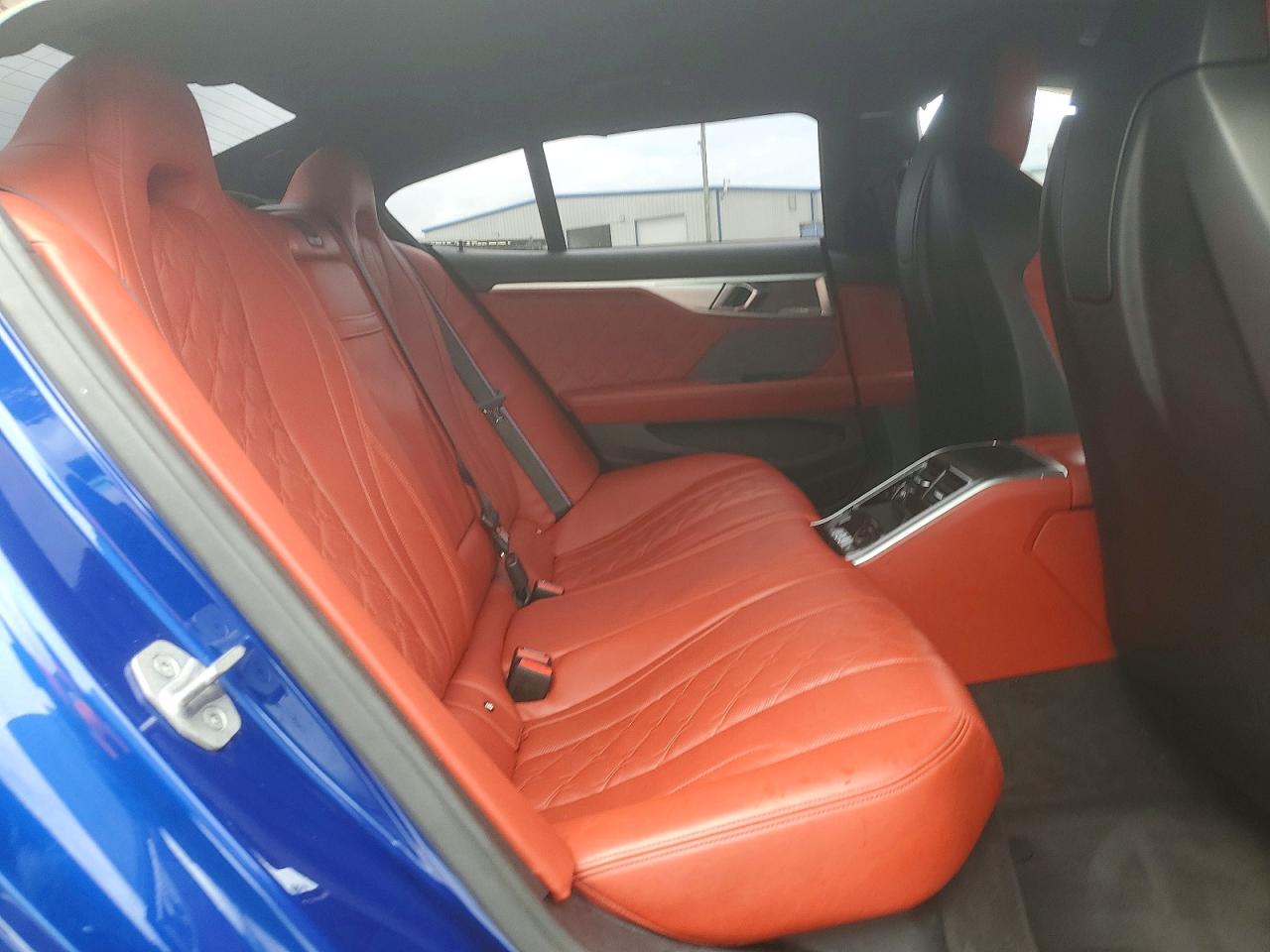 2022 BMW M8 VIN WBSGV0C03NCH18297 photo 10