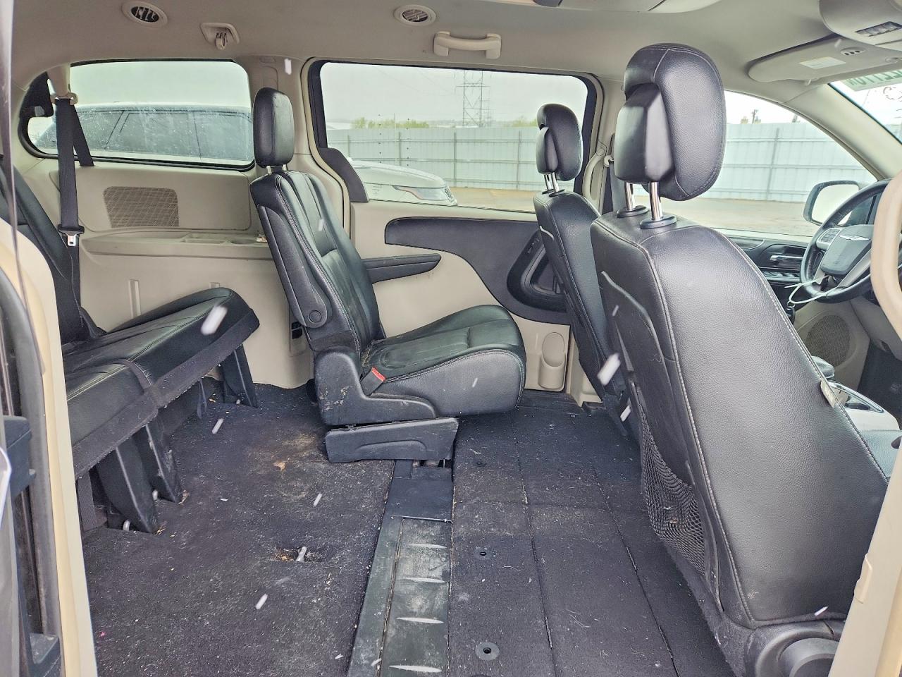 2015 Chrysler Minivan VIN 2C4RC1BG7FR739301 photo 11