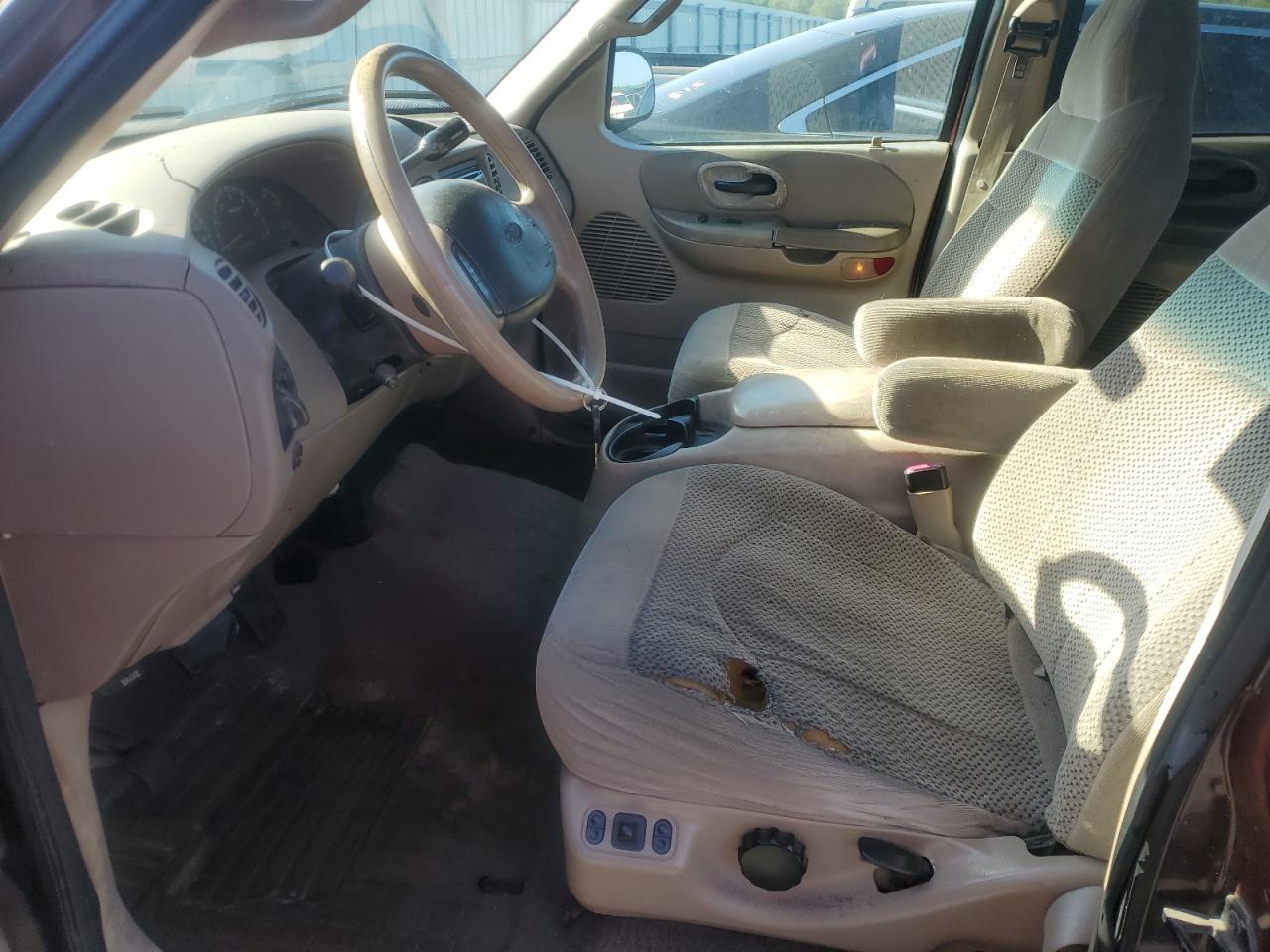2001 Ford F150 VIN 1FTRW07L11KD66626 photo 7