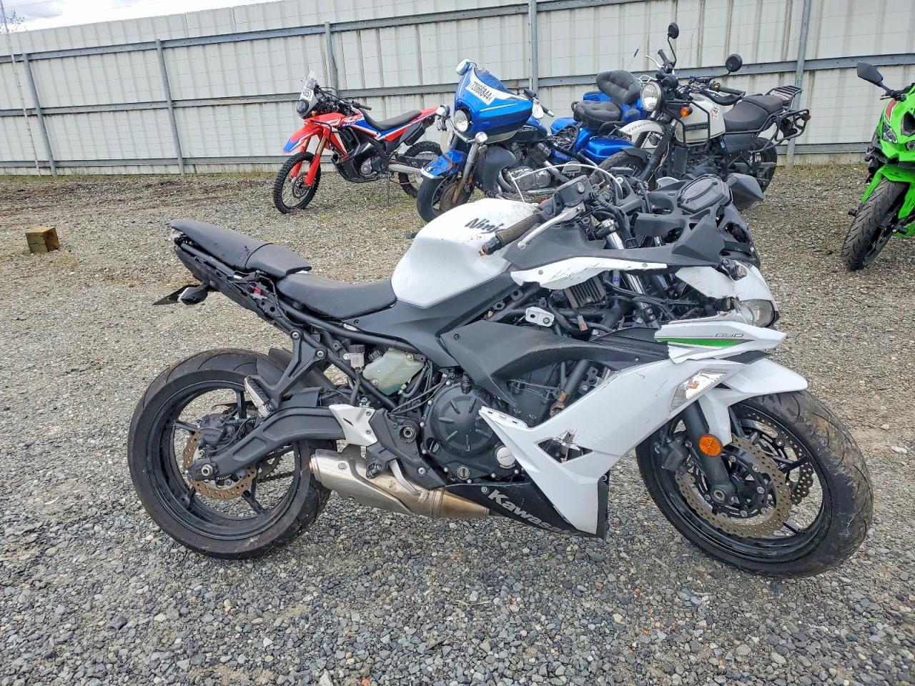 2017 Kawasaki Ex VIN JKAEXEJ16HDA01645 photo 1