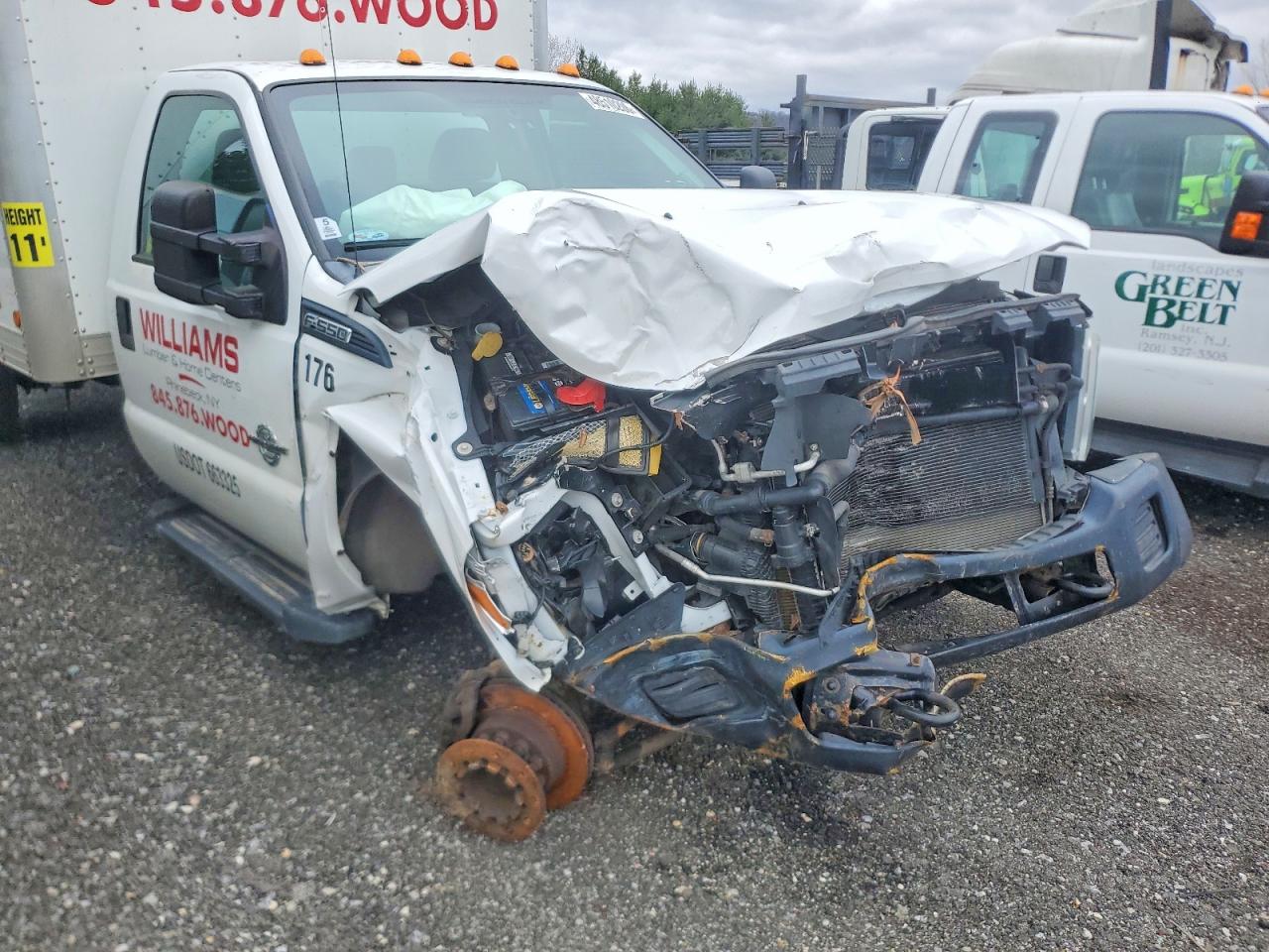 2016 Ford F550 VIN 1FDUF5GT8GEB62917 photo 9