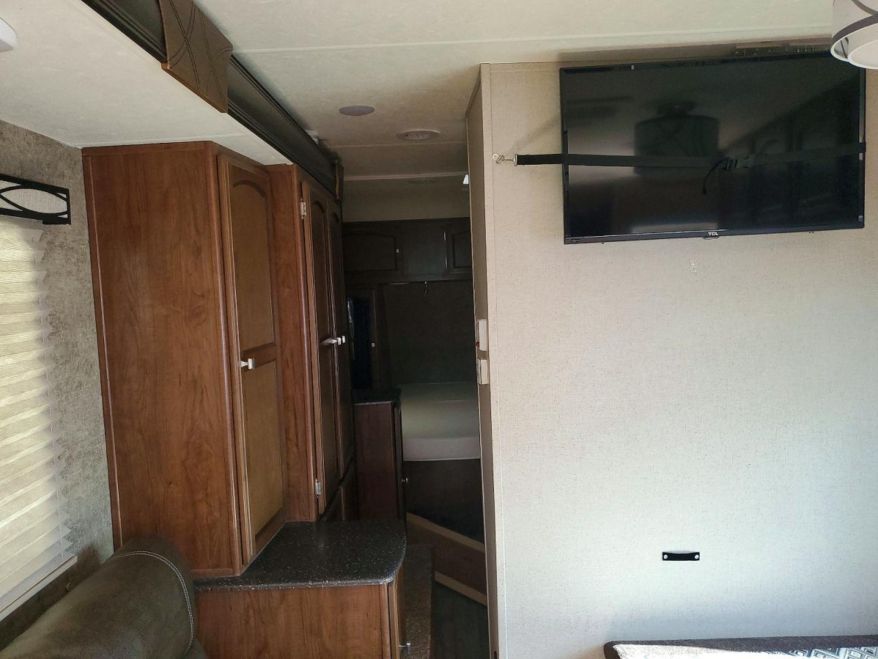 2017 COACHMAN Trailers VIN 5ZT2FEPB1HL001534 photo 6