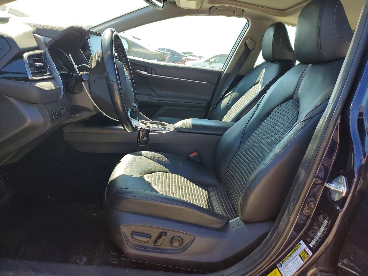 2022 Toyota Camry sola VIN 4T1S31AKXNU577460 photo 7