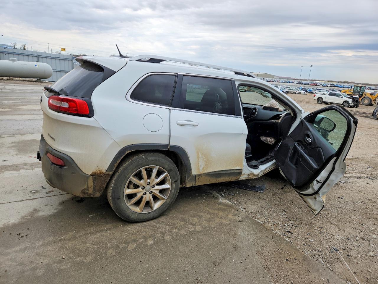 2014 Jeep Cherokee VIN 1C4PJMDS7EW184176 photo 3