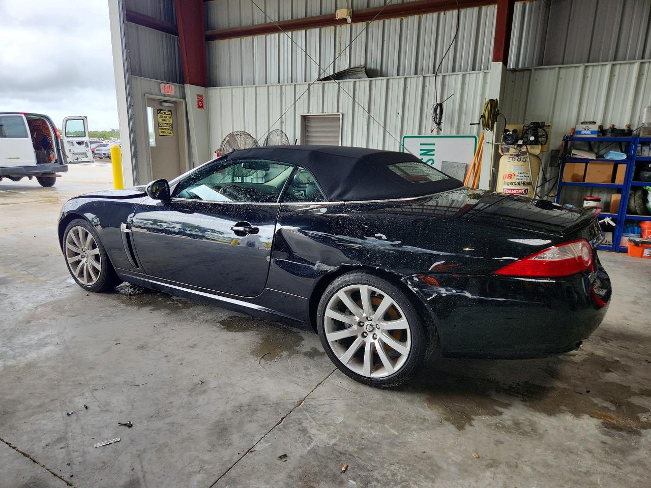 2007 Jaguar Xk VIN SAJWA44B875B16476 photo 2