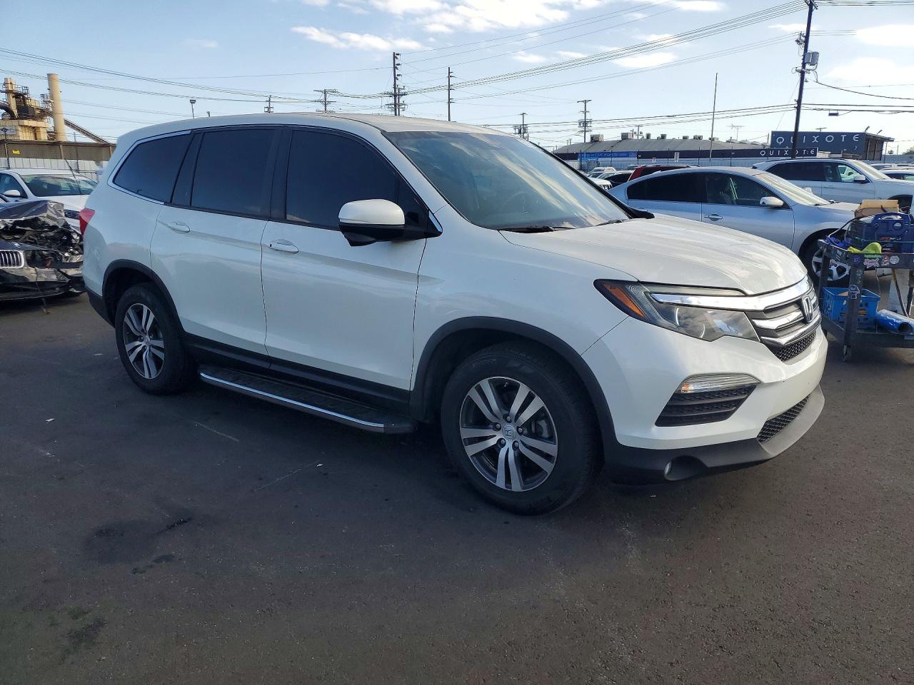 2018 Pilot VIN 5FNYF5H34JB027430 photo 4