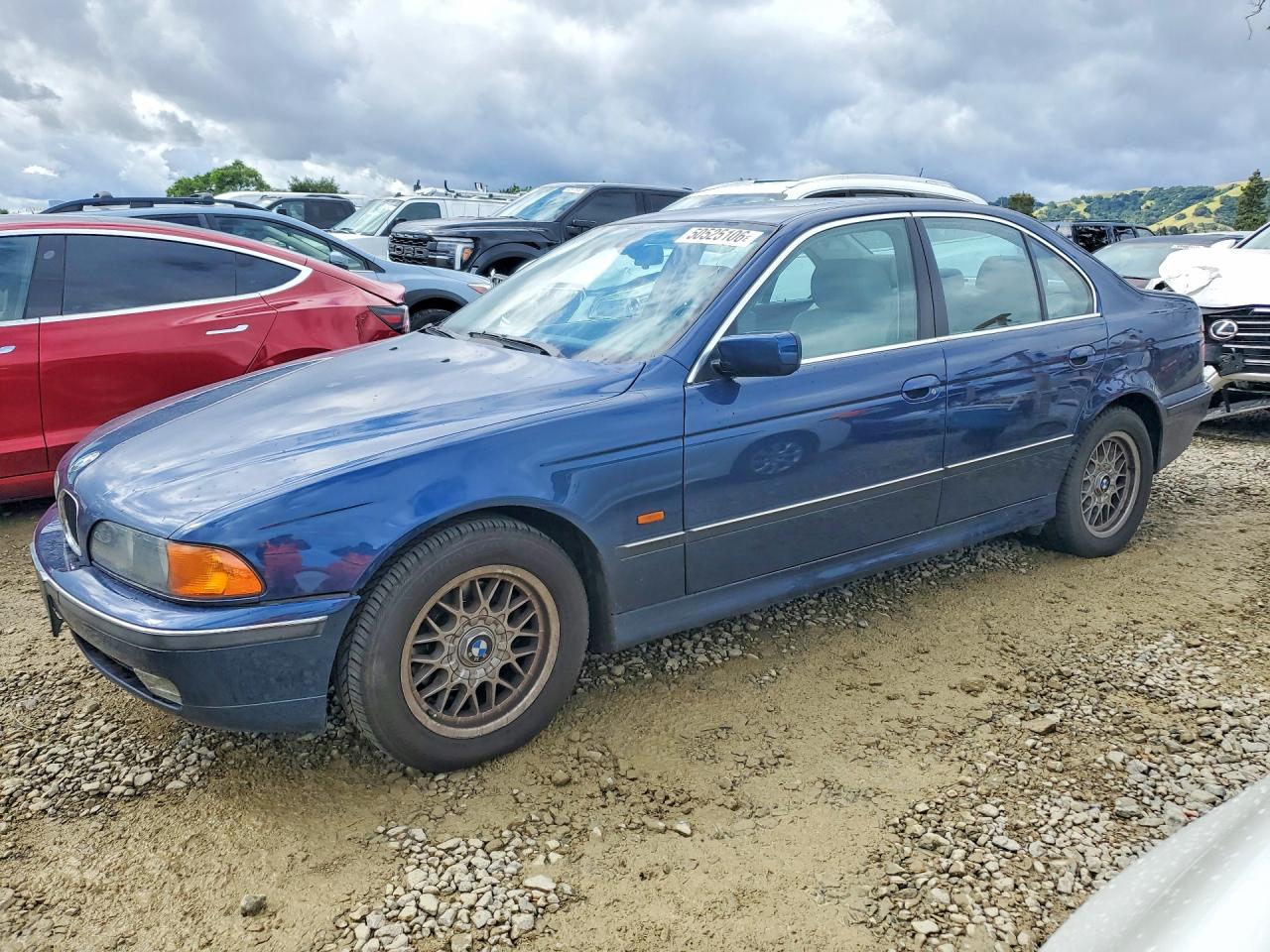 2000 BMW 5 series VIN WBADM6348YGU27417 photo 1