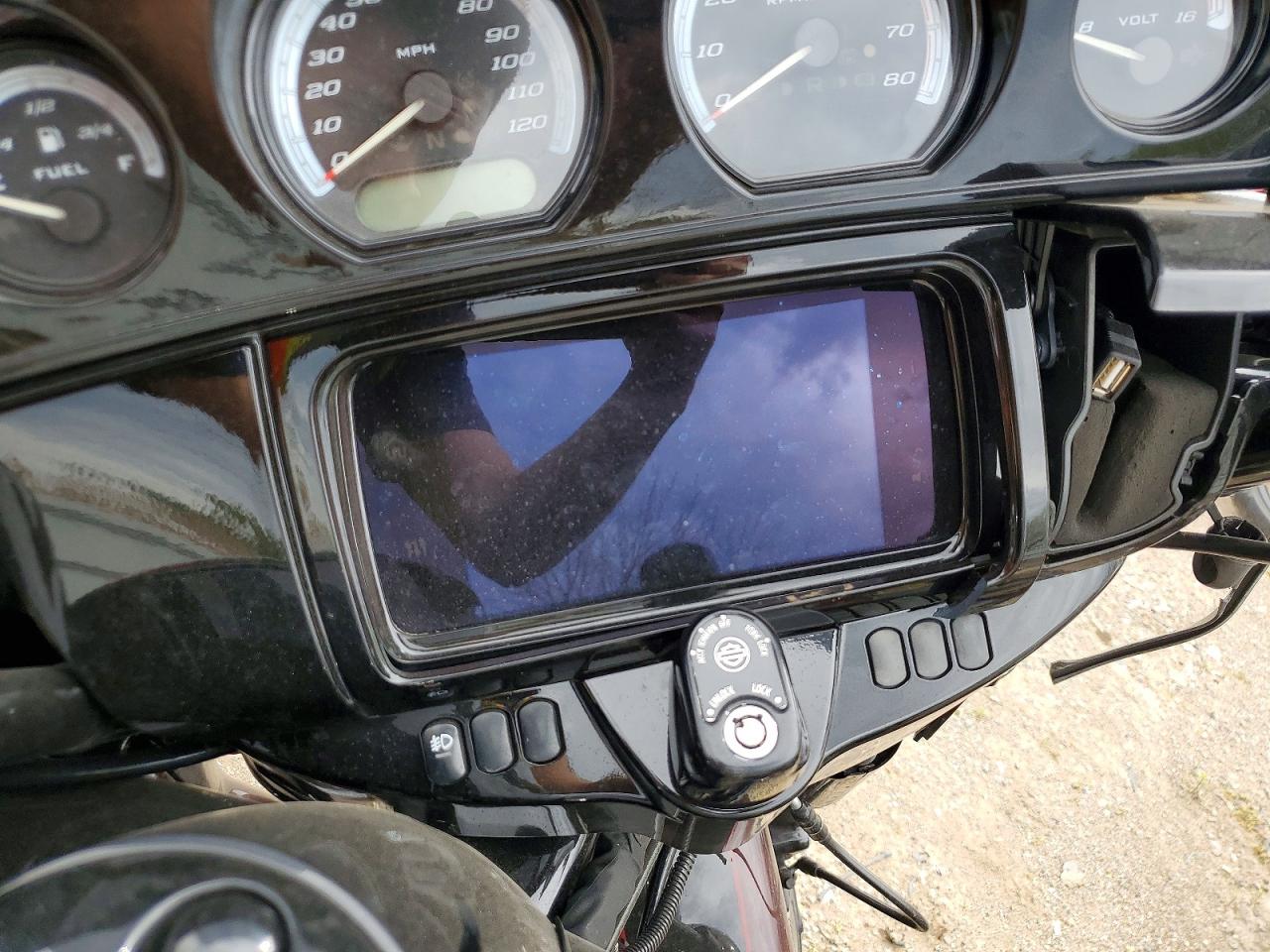 2022 HARLEY Fl VIN 1HD1KEF13NB658188 photo 7