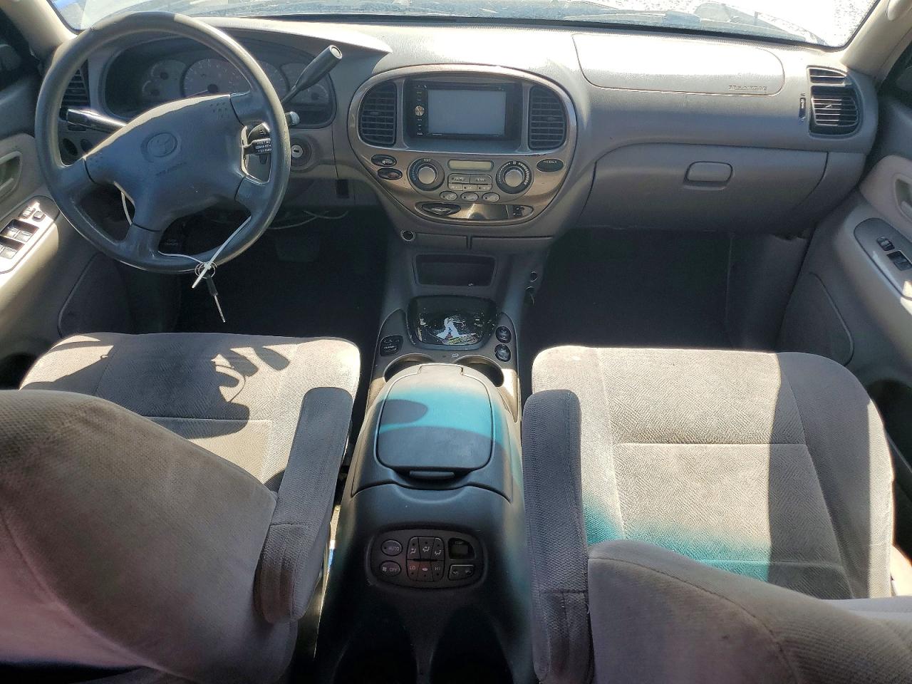 2002 TOYOTA Sequoia VIN 5TDZT34AX2S125834 photo 8