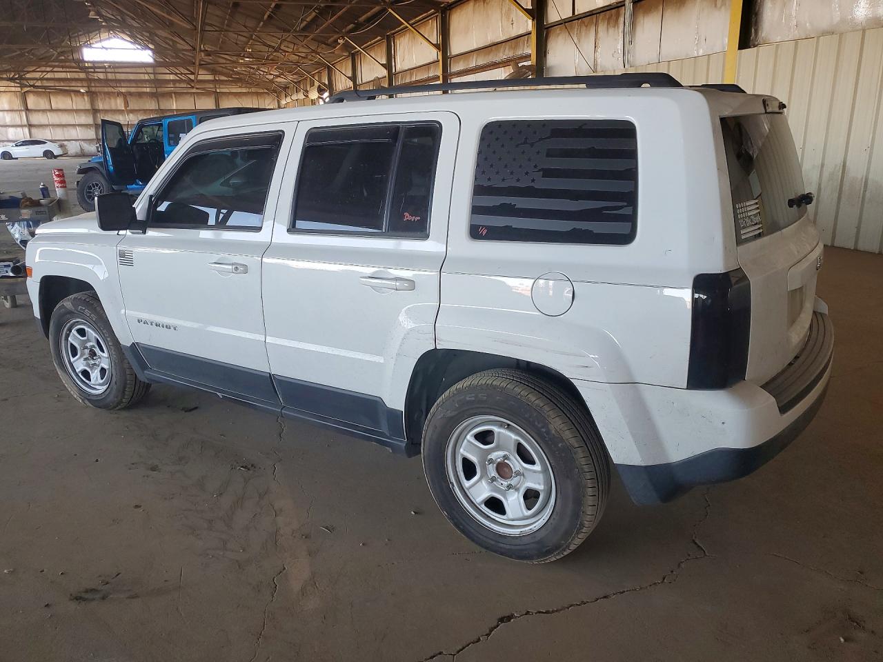 2014 Jeep Patriot VIN 1C4NJPBA5ED640738 photo 2