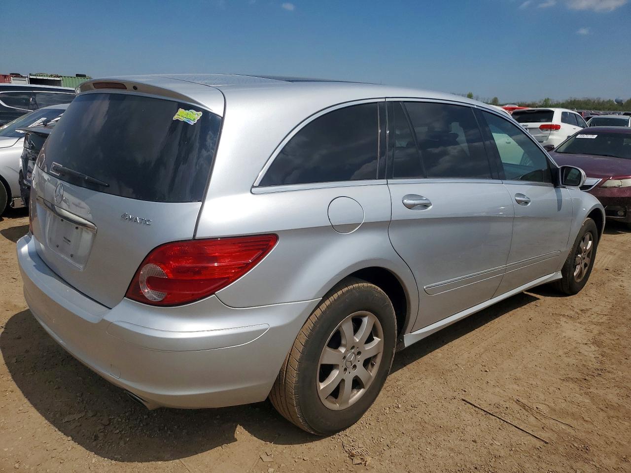 2007 Mercedes-Benz R-class VIN 4JGCB65E47A055369 photo 3