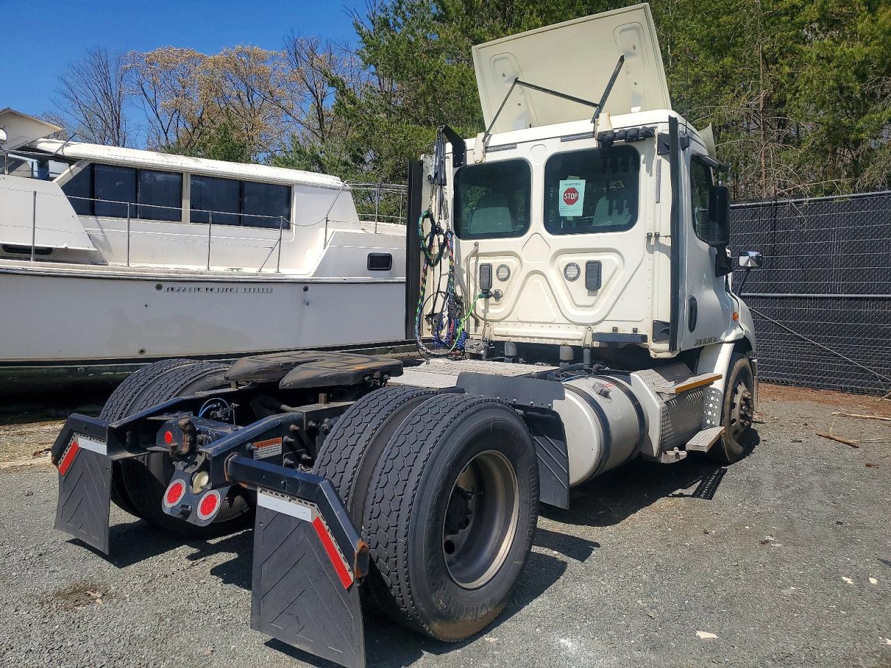 2017 FREIGHTLINER All other VIN 3AKBGADV7HSJH0164 photo 4