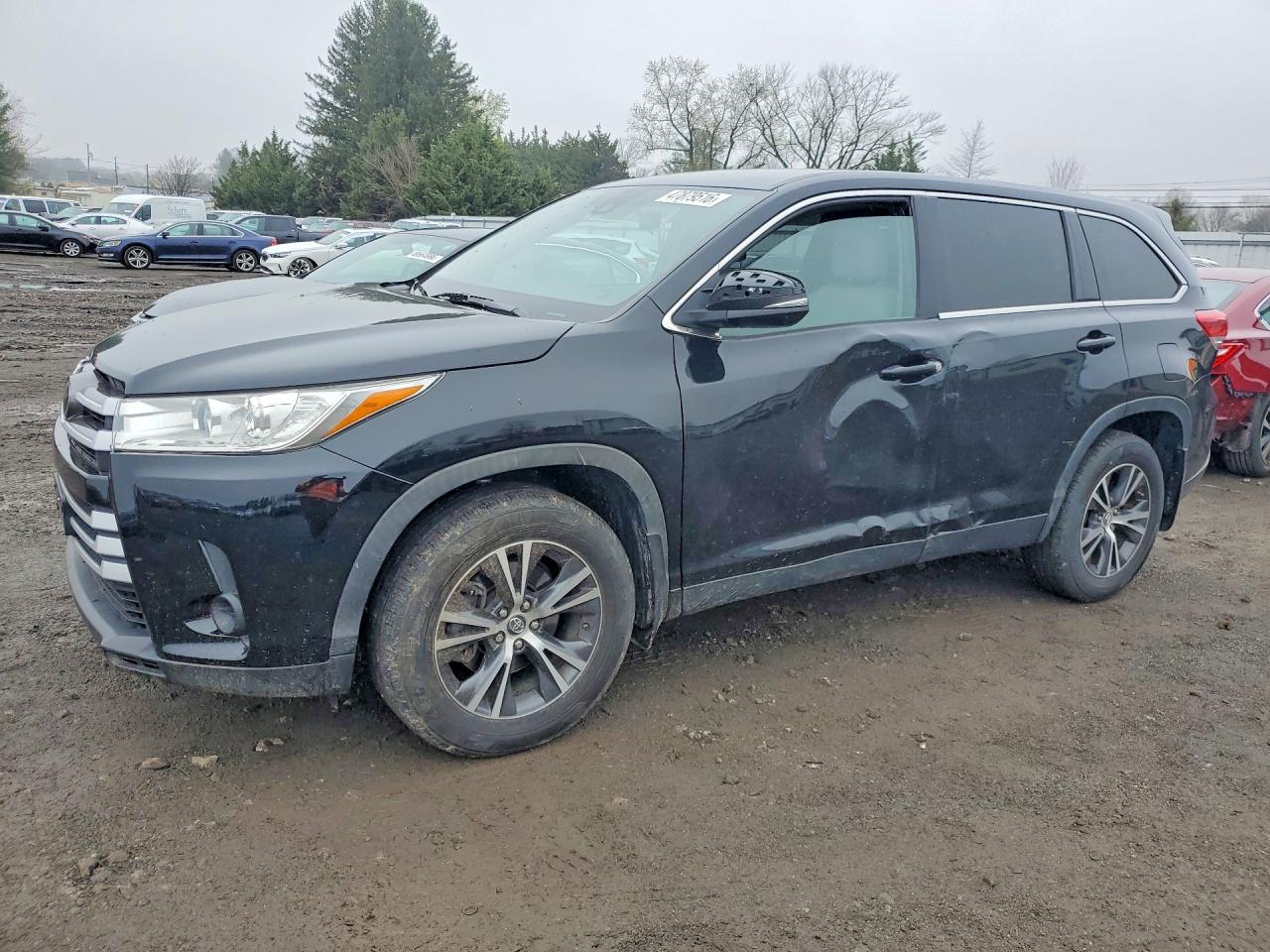 2019 Toyota Highlander VIN 5TDZARFH8KS049470 photo 1