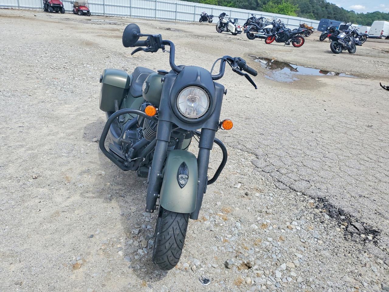 2021 INDIAN Motorcycle VIN 56KTJDDB0M3392666 photo 2