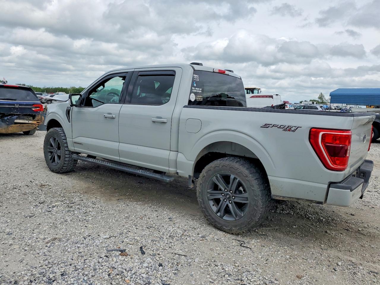 2023 Ford F150 VIN 1FTFW1ED3PFD06014 photo 2