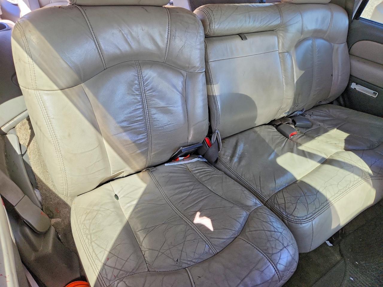 2002 CHEV Tahoe VIN 1GNEK13TX2R166334 photo 11