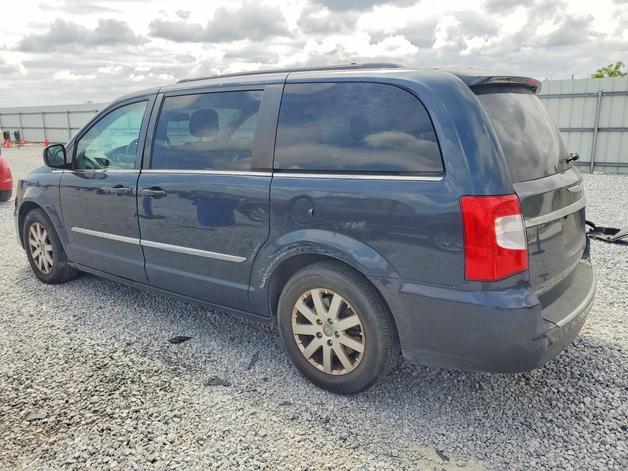 2014 CHRYSLER Minivan VIN 2C4RC1BG5ER441747 photo 2