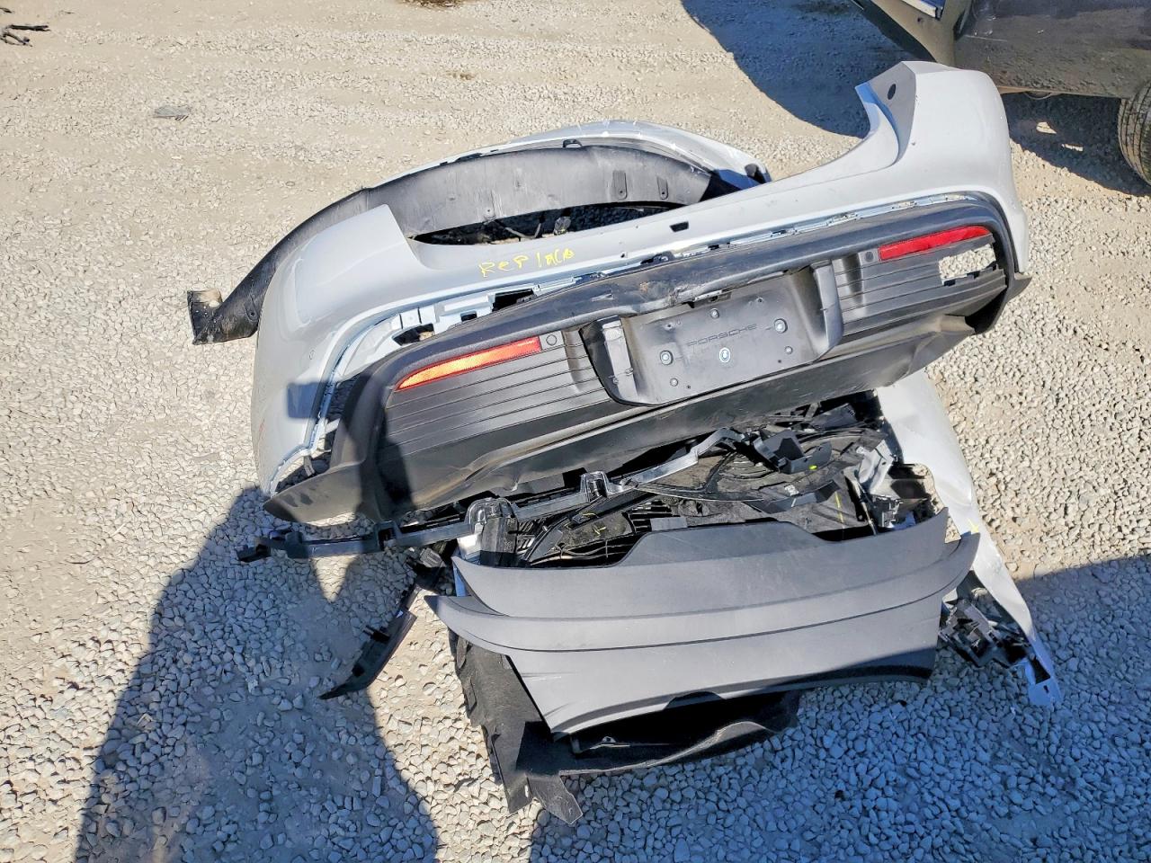 2025 Porsche Taycan VIN WP0AA2Y19SSA12958 photo 12
