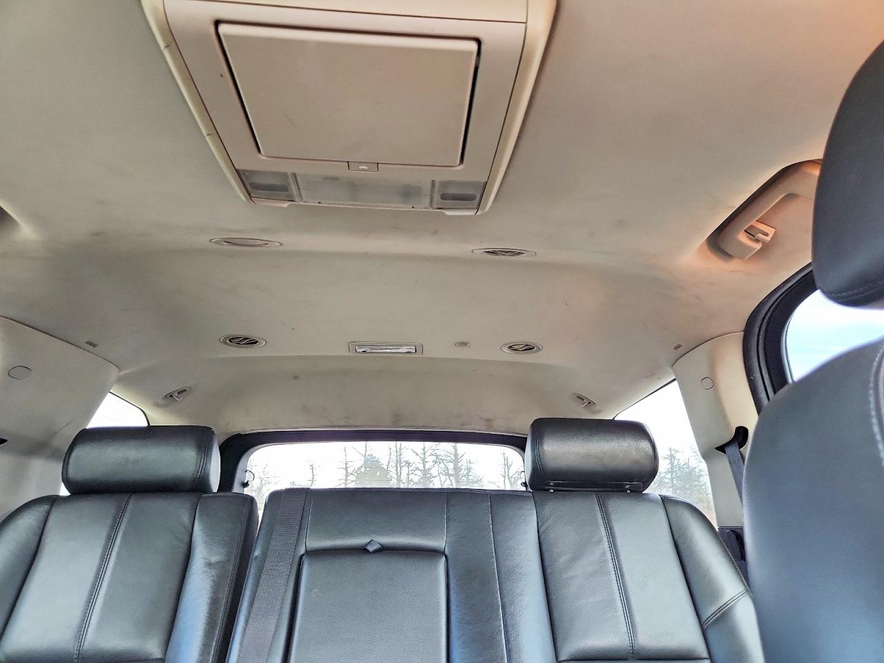 2008 GMC Yukon VIN 1GKFK13568R216982 photo 10