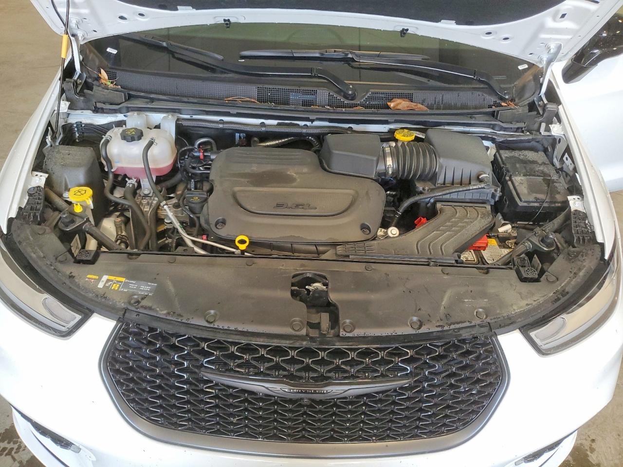 2026 Chrysler Pacifica VIN 2C4RC1GG5TR170002 photo 12