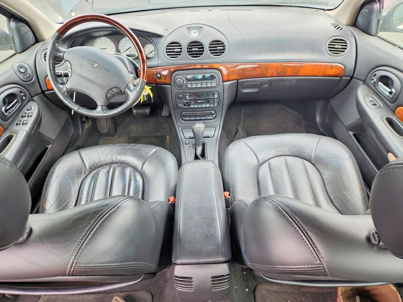 2001 Chrysler 300 VIN 2C3AE66G91H642716 photo 8