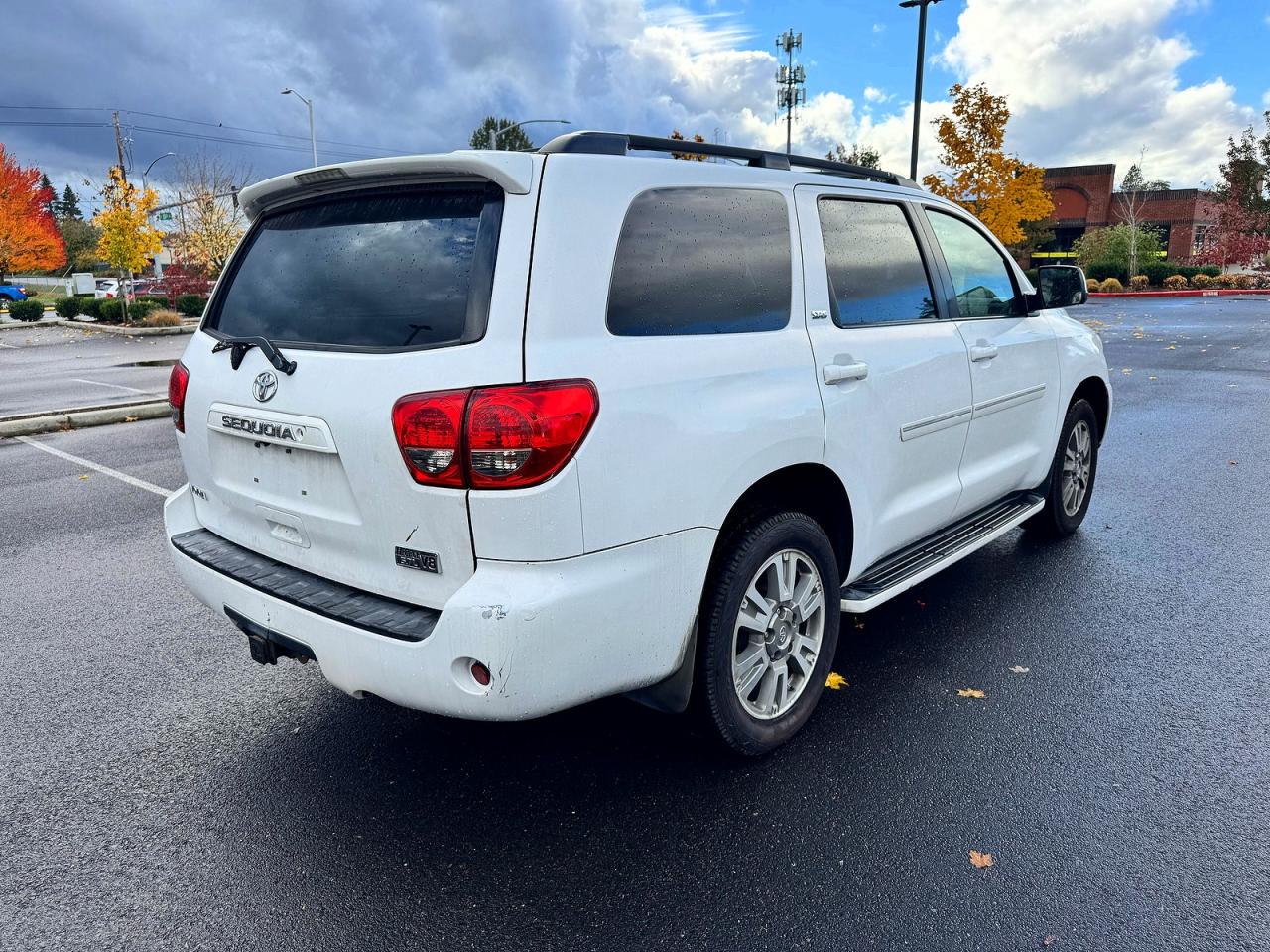 2008 Toyota Sequoia VIN 5TDBY64A78S023551 photo 4