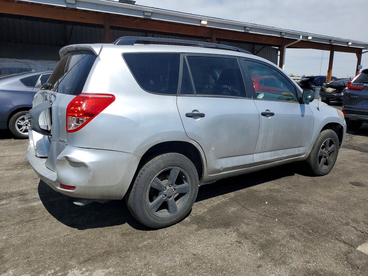 2007 TOYOTA Rav4 base VIN JTMBK33V176025170 photo 3