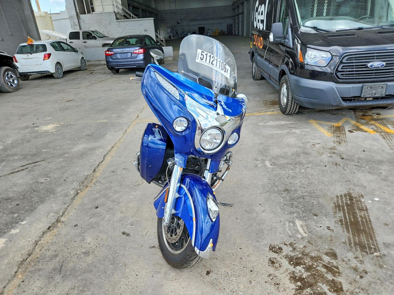 2018 INDIAN Motorcycle VIN 56KTRAAAXJ3358037 photo 2