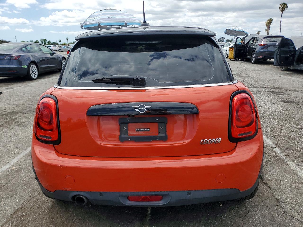 2019 MINI Cooper VIN WMWXP5C5XK2H31248 photo 6