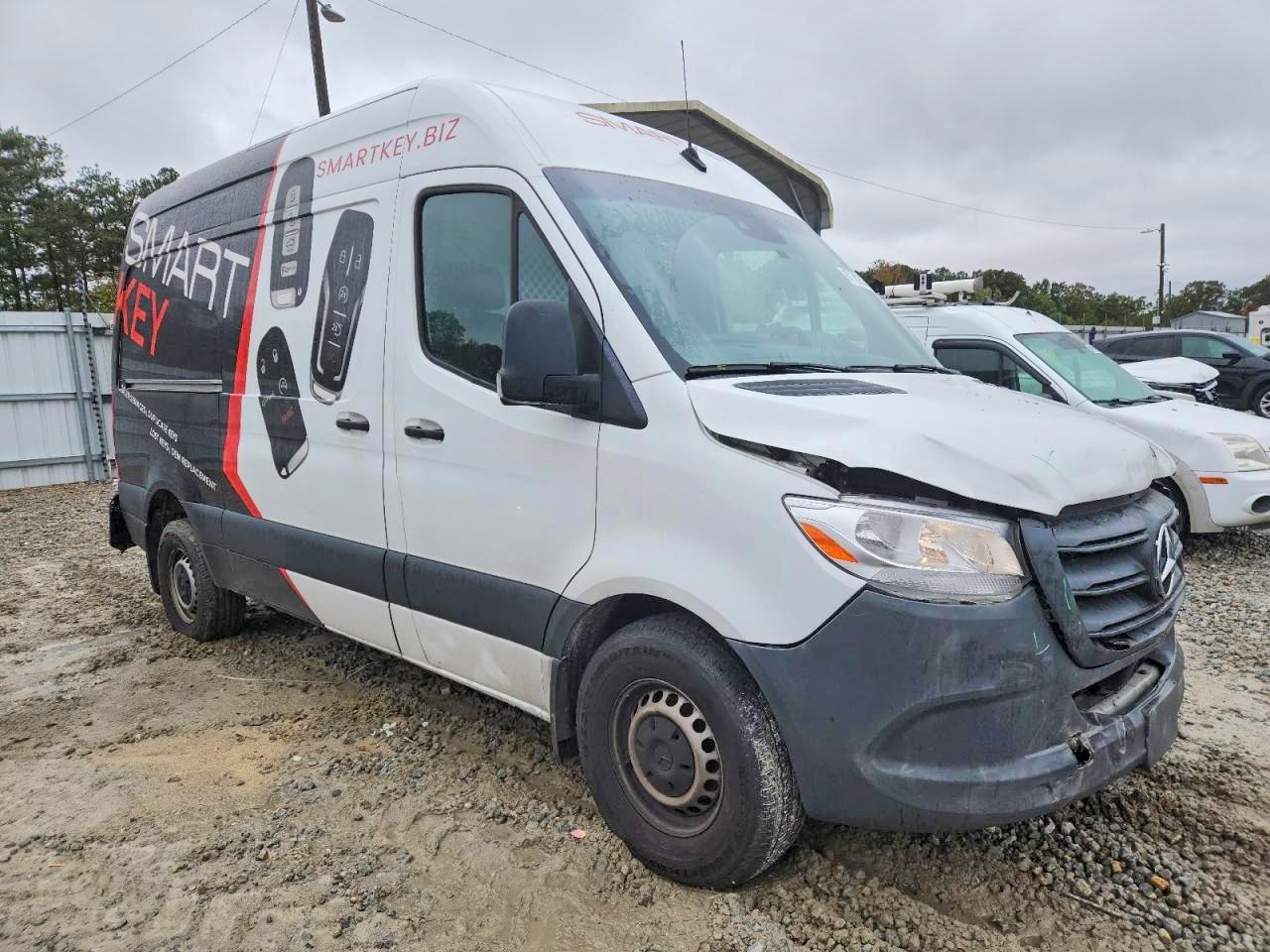 2023 Mercedes-Benz Sprinter VIN W1Y4KBHY3PT148990 photo 4