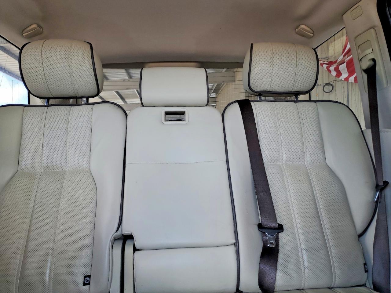 2010 LAND Rangerover VIN SALMF1D43AA308075 photo 10
