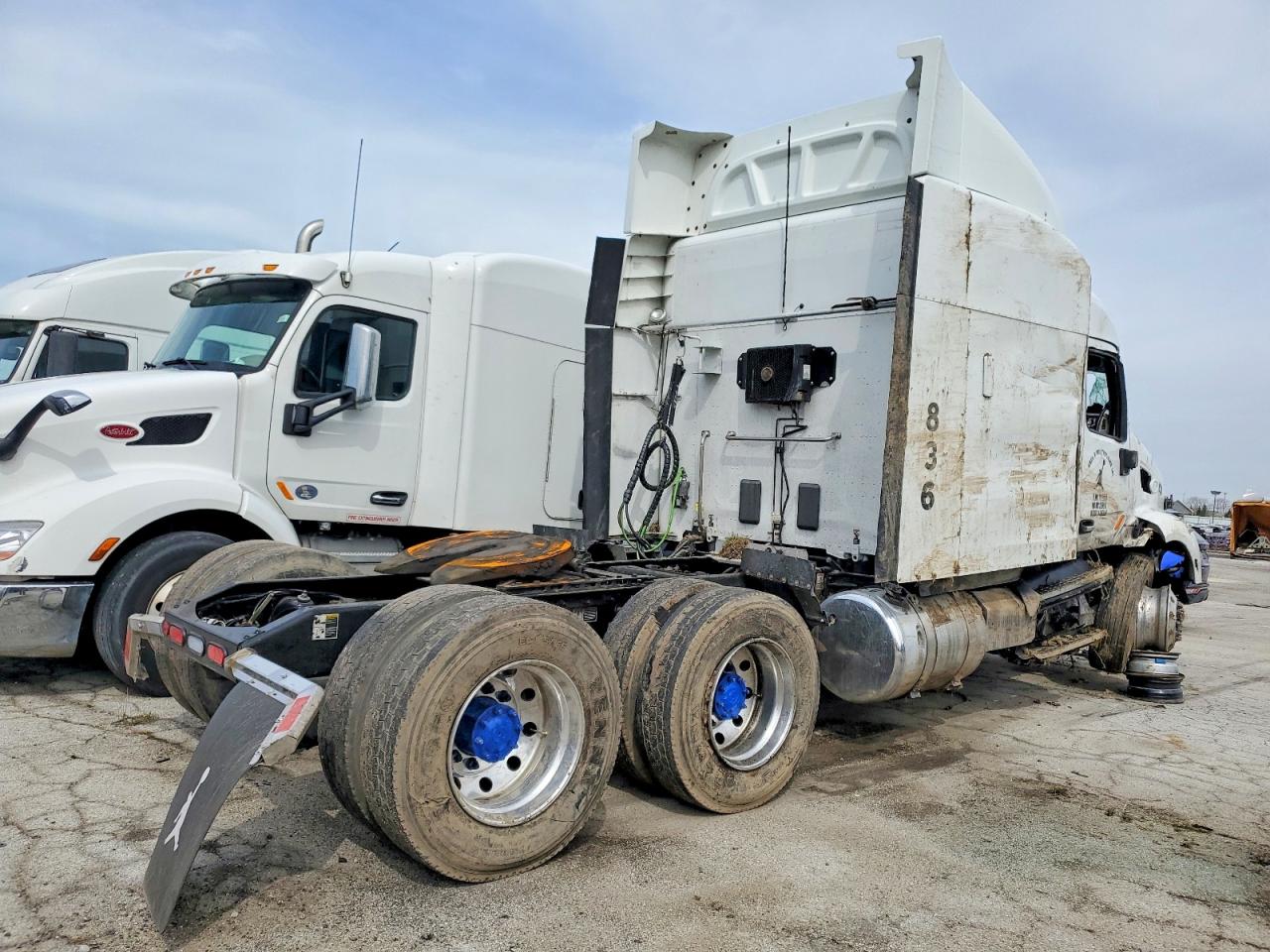 2018 PETERBILT All other VIN 1XPBDP9X7JD484053 photo 4