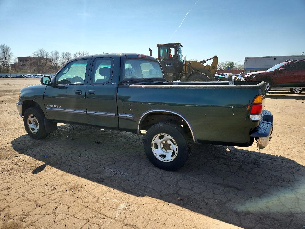 2000 Toyota Tundra VIN 5TBRN3414YS103470 photo 2