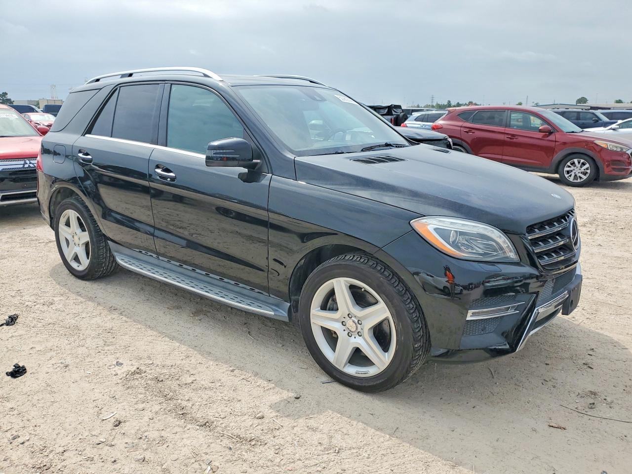 2013 Mercedes-Benz M-class VIN 4JGDA7DB5DA195365 photo 4