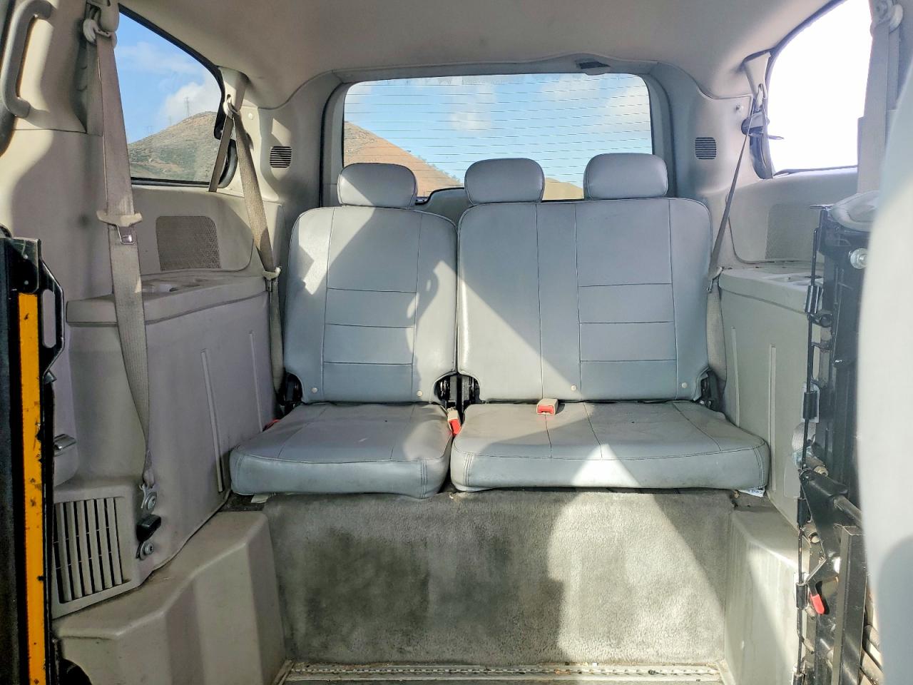 2014 EL Caravan VIN 2C7WDGBG0ER318363 photo 10