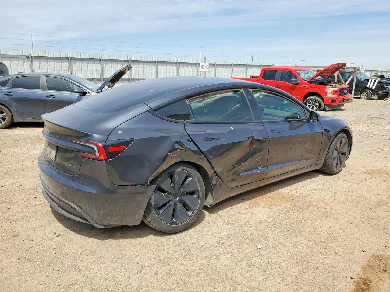 2024 Model 3 VIN 5YJ3E1EB9RF738330 photo 3