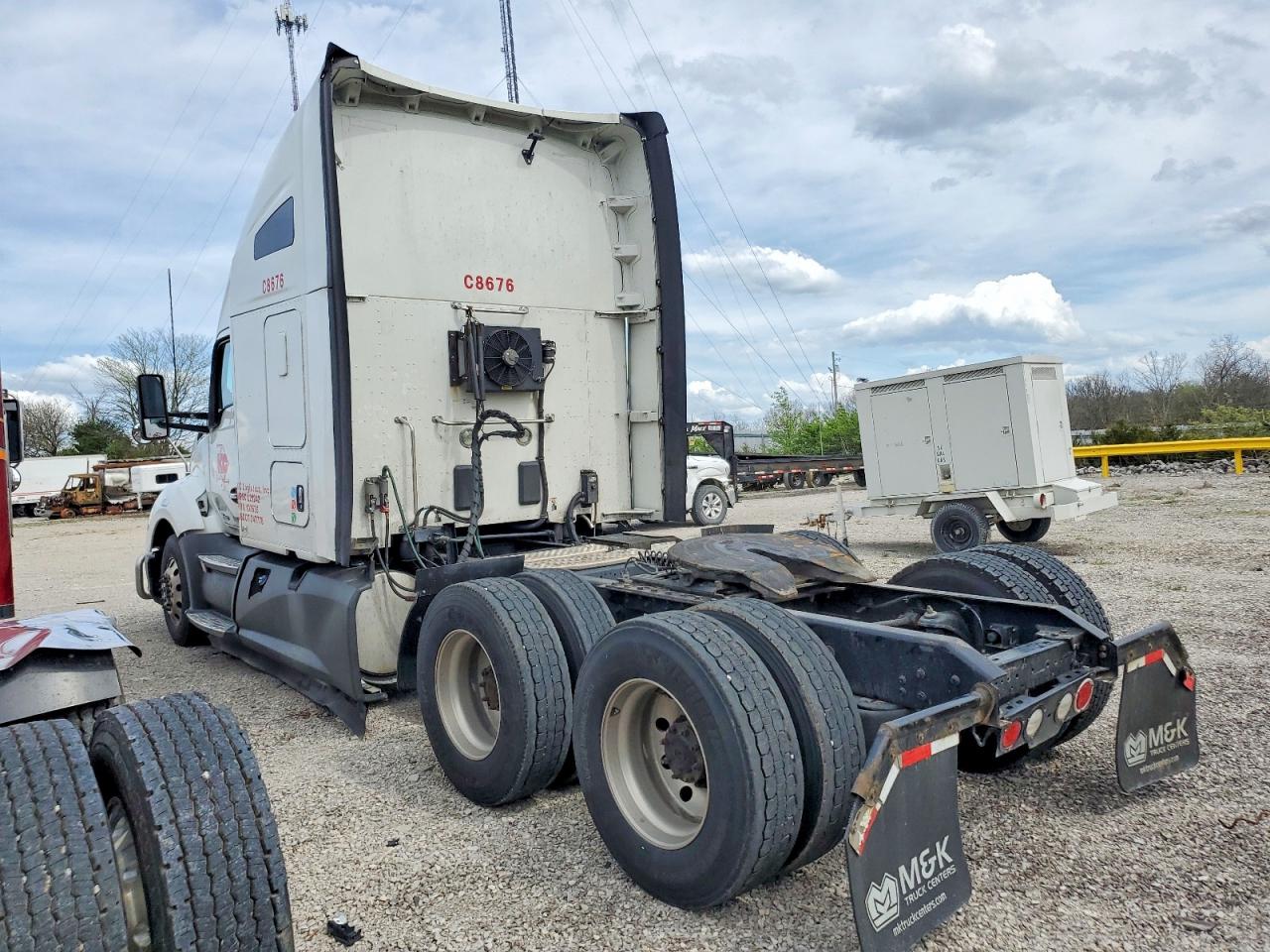 2019 KENWORTH All other VIN 1XKYD49X6KJ280717 photo 3